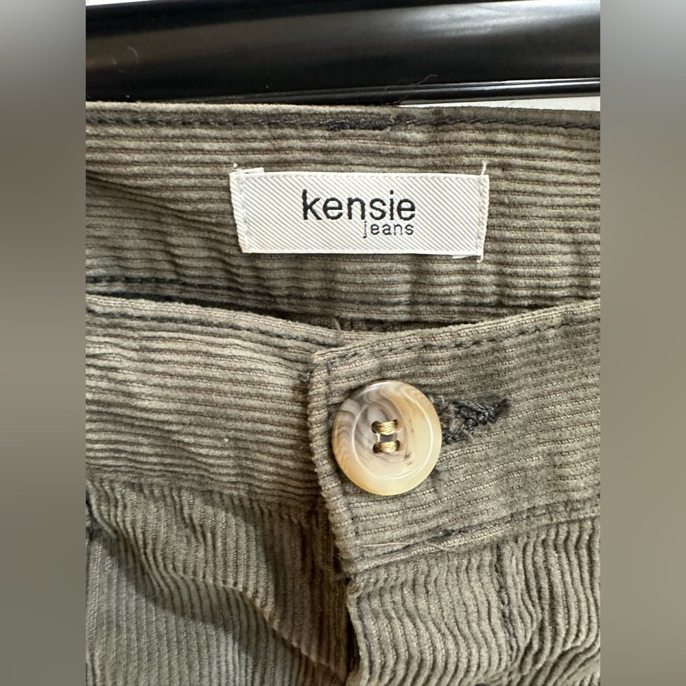 NWT Kensie Olive Green Corduroy The Skirt High Rise Mini w/ Buttons Size 8 or 29 - Picture 3 of 6